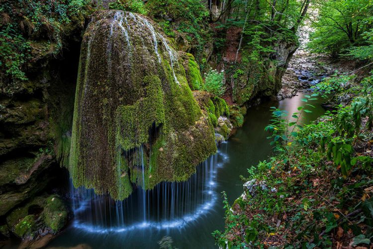 Водопад Бигар — чудо природы в Румынии