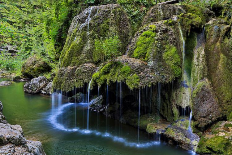 Водопад Бигар — чудо природы в Румынии